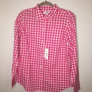 Pink gingham vineyard vines shirt